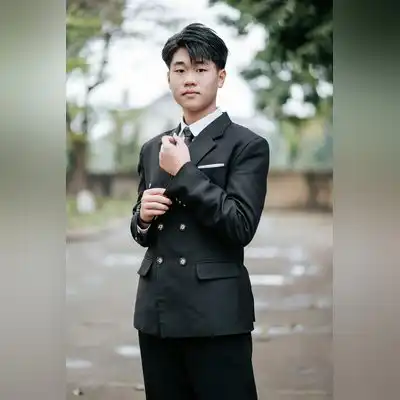 丁梧航